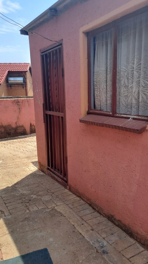 3 Bedroom Property for Sale in Soshanguve K Gauteng