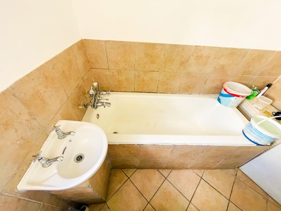 3 Bedroom Property for Sale in Greymont Gauteng