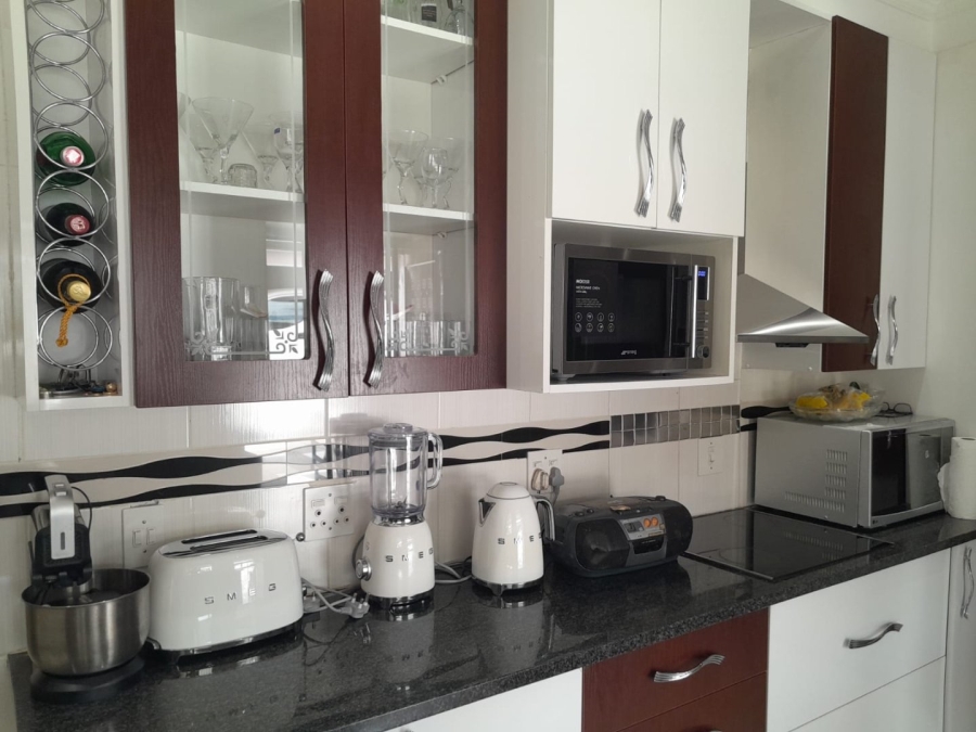 3 Bedroom Property for Sale in Edenvale Central Gauteng
