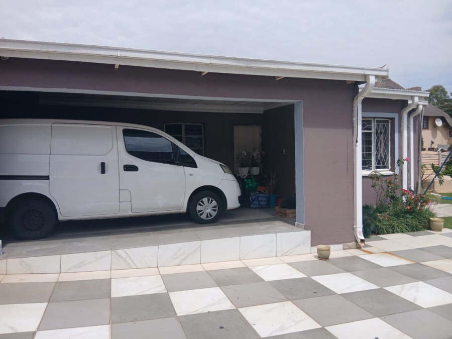 3 Bedroom Property for Sale in Edenvale Central Gauteng