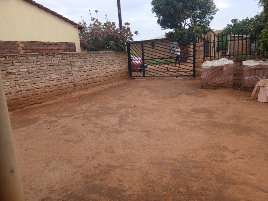 3 Bedroom Property for Sale in Soshanguve South Gauteng