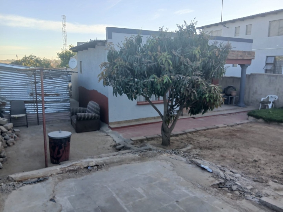 2 Bedroom Property for Sale in Olievenhoutbosch Gauteng