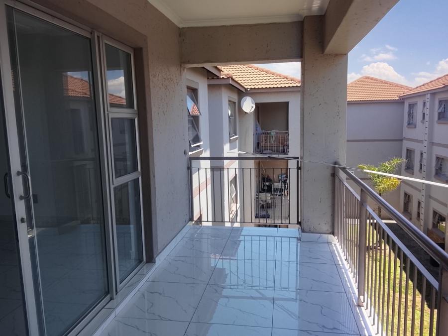2 Bedroom Property for Sale in Bardene Gauteng