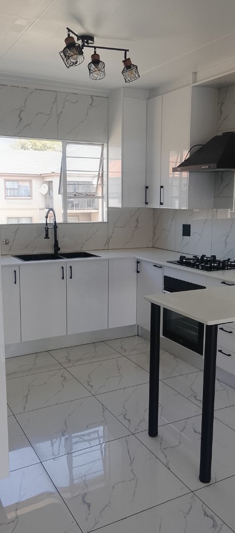 2 Bedroom Property for Sale in Bardene Gauteng