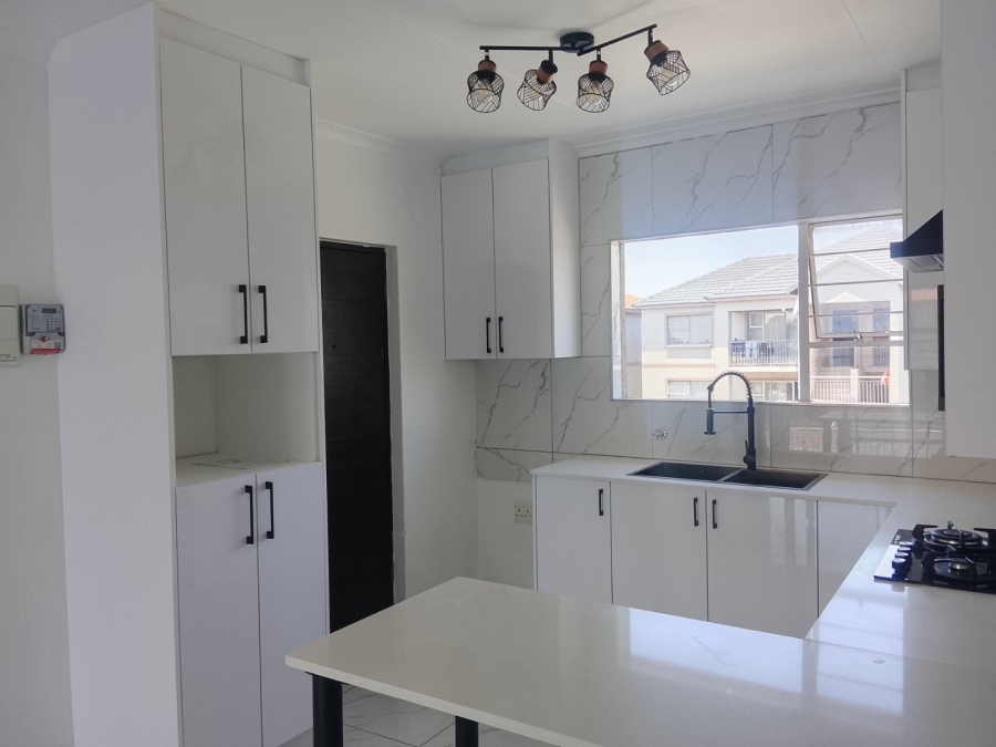 2 Bedroom Property for Sale in Bardene Gauteng