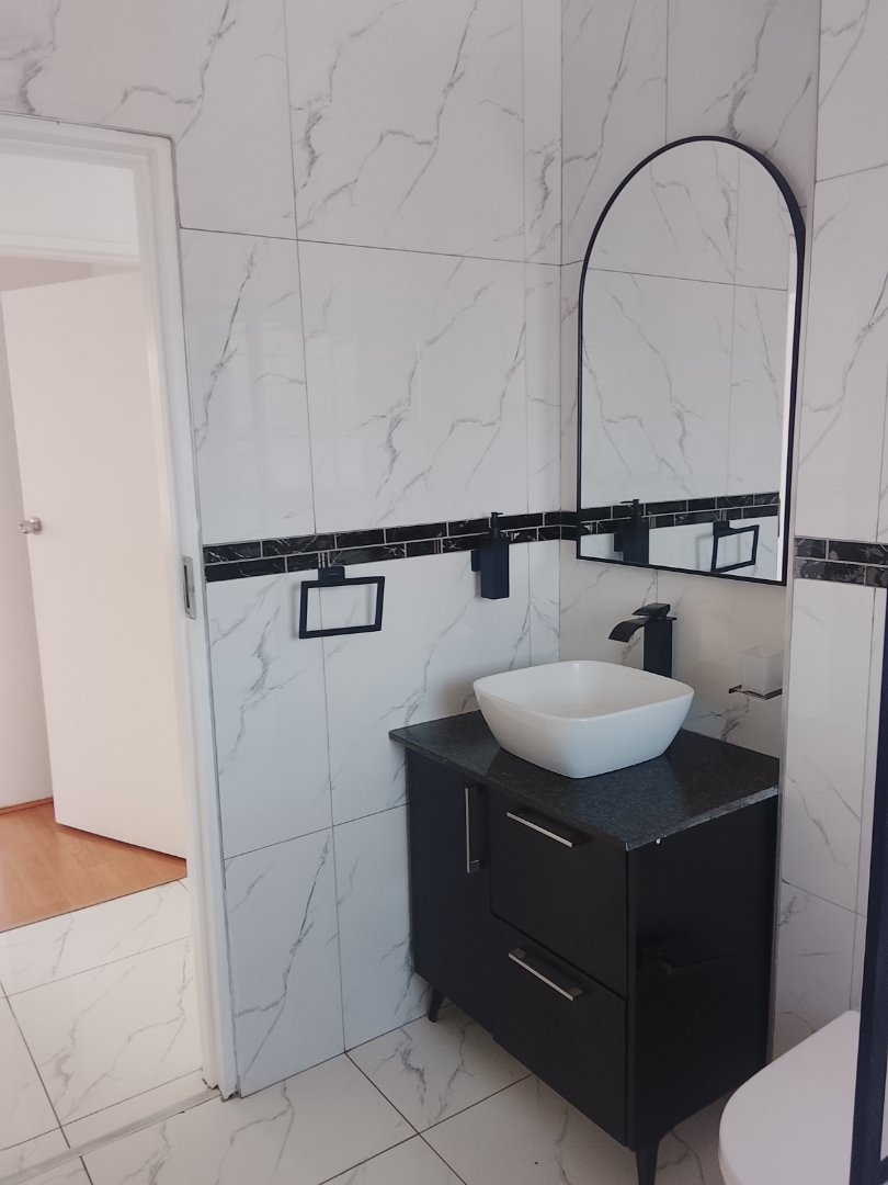 2 Bedroom Property for Sale in Bardene Gauteng