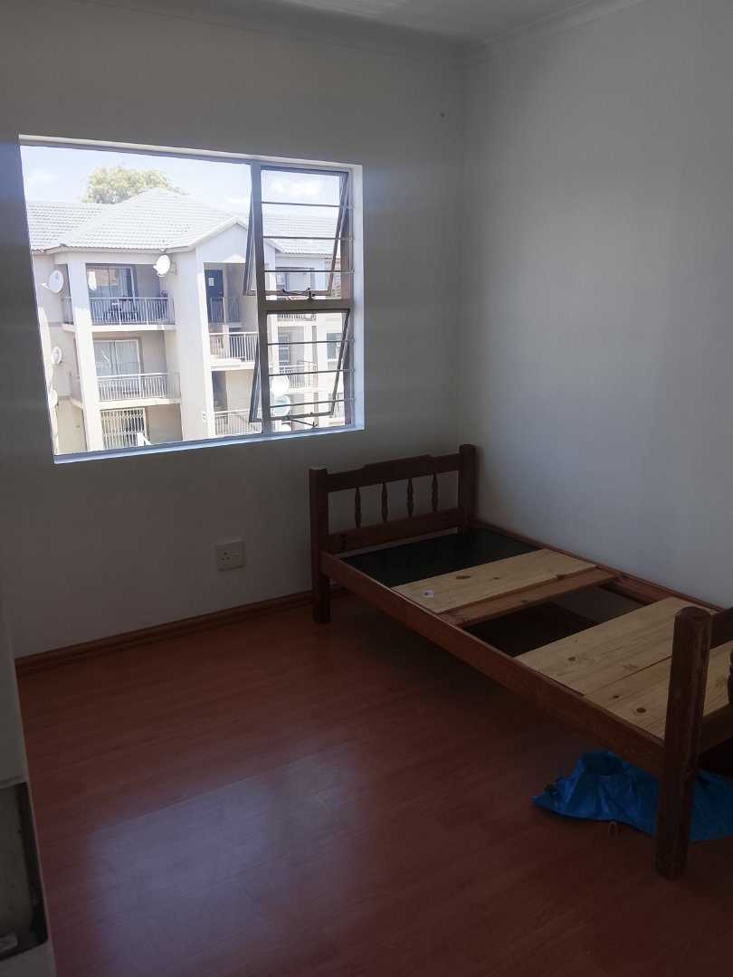 2 Bedroom Property for Sale in Bardene Gauteng