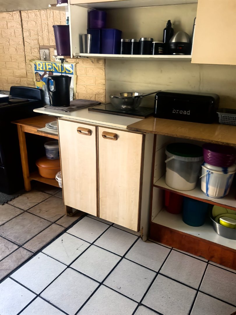 5 Bedroom Property for Sale in Tembisa Central Gauteng