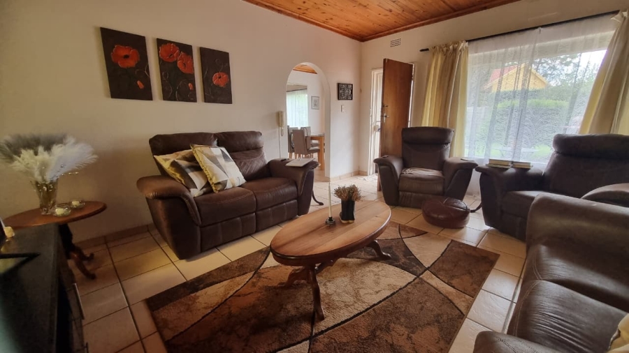 3 Bedroom Property for Sale in Falcon Ridge Gauteng