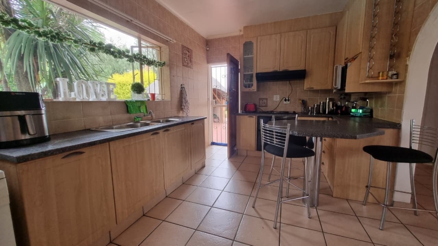 3 Bedroom Property for Sale in Falcon Ridge Gauteng
