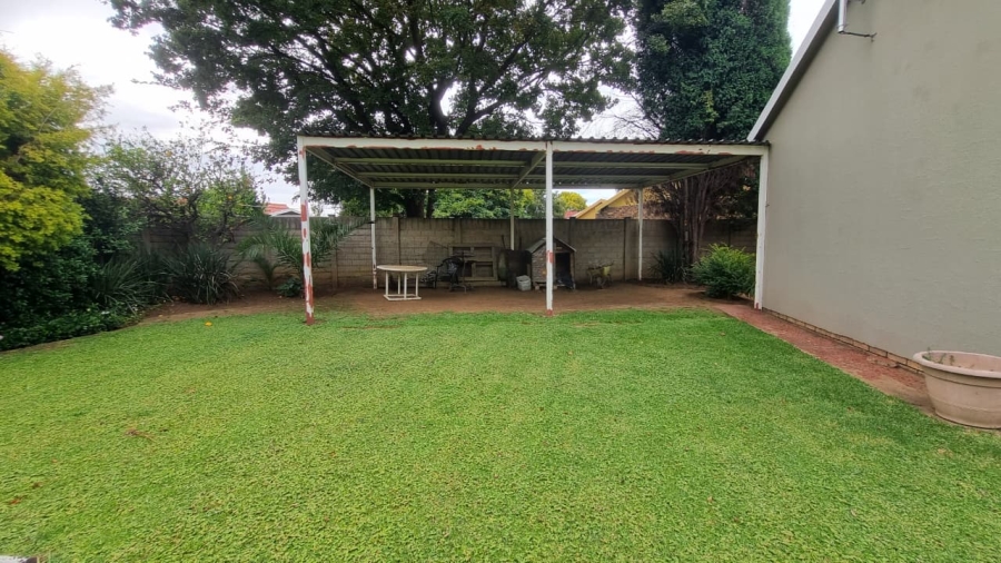 3 Bedroom Property for Sale in Falcon Ridge Gauteng