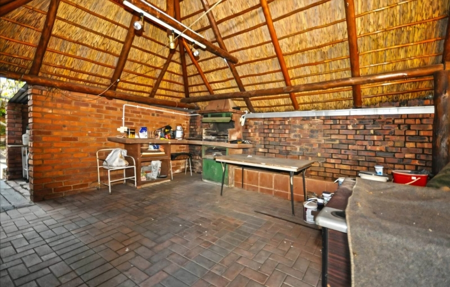 4 Bedroom Property for Sale in Theresa Park Gauteng