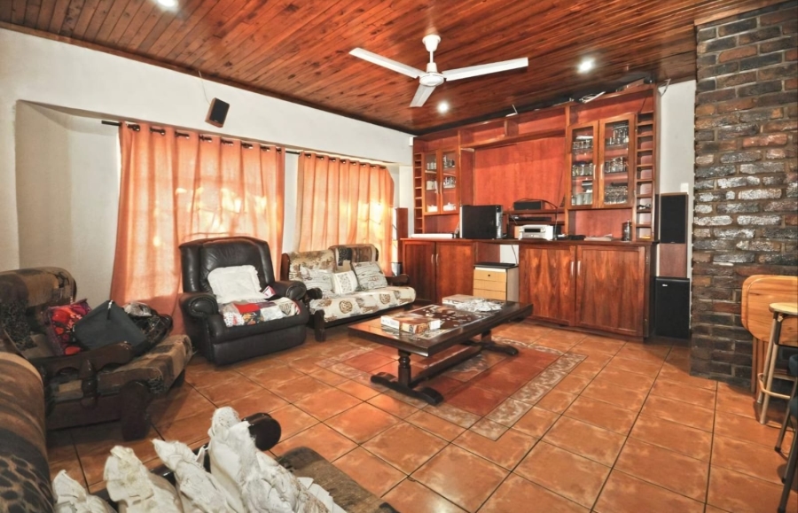 4 Bedroom Property for Sale in Theresa Park Gauteng