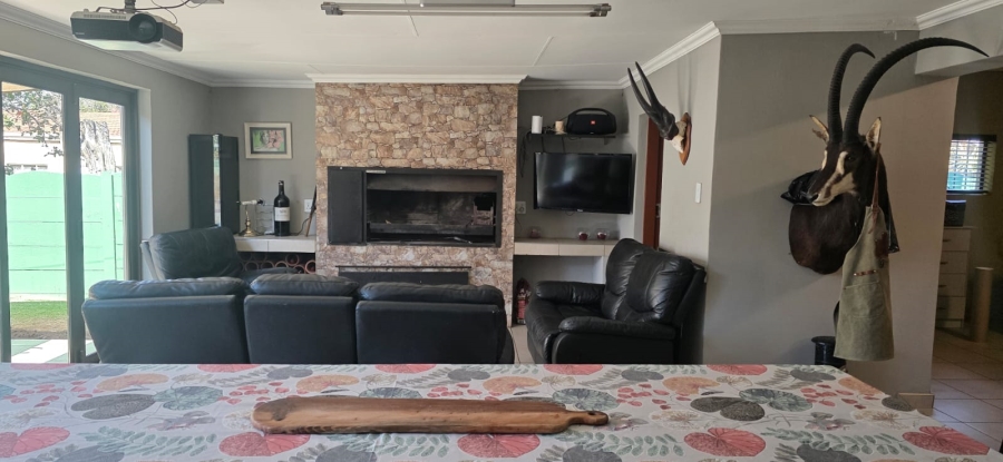 To Let 4 Bedroom Property for Rent in Jansenpark Gauteng