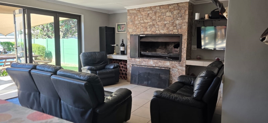 To Let 4 Bedroom Property for Rent in Jansenpark Gauteng