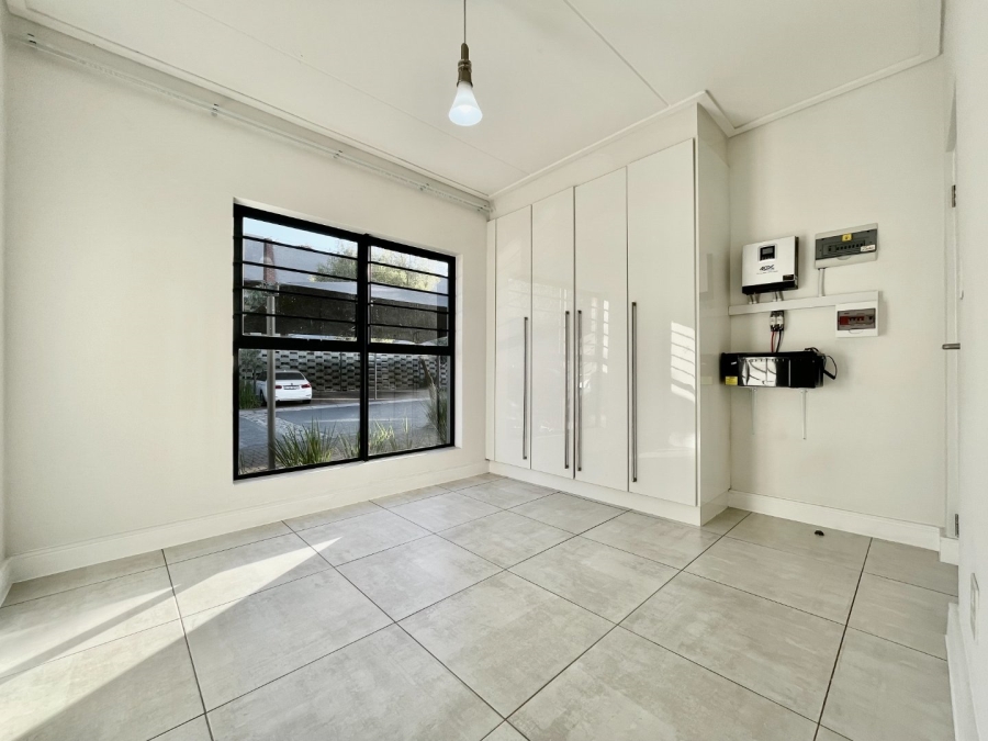 3 Bedroom Property for Sale in The Polofields Gauteng