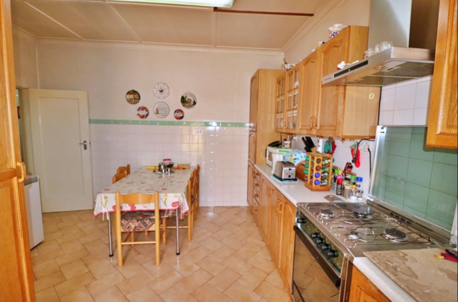 6 Bedroom Property for Sale in Bezuidenhout Valley Gauteng