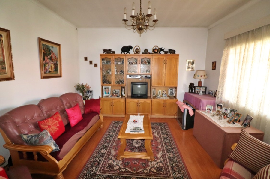 6 Bedroom Property for Sale in Bezuidenhout Valley Gauteng