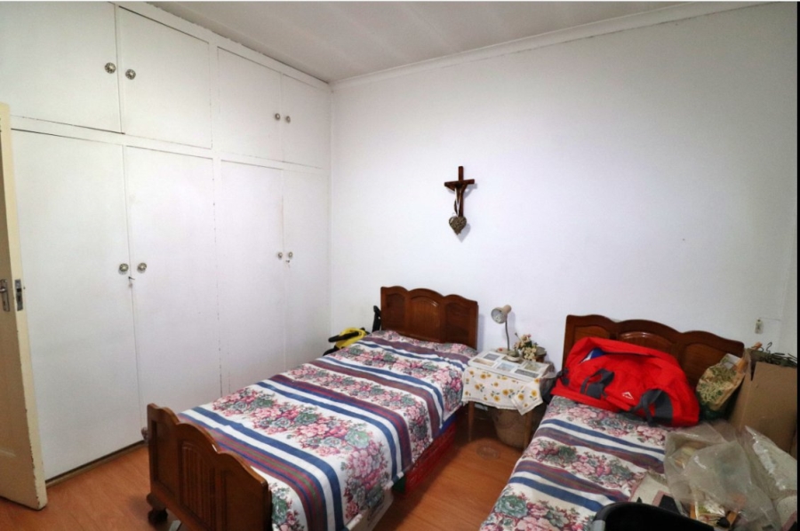 6 Bedroom Property for Sale in Bezuidenhout Valley Gauteng