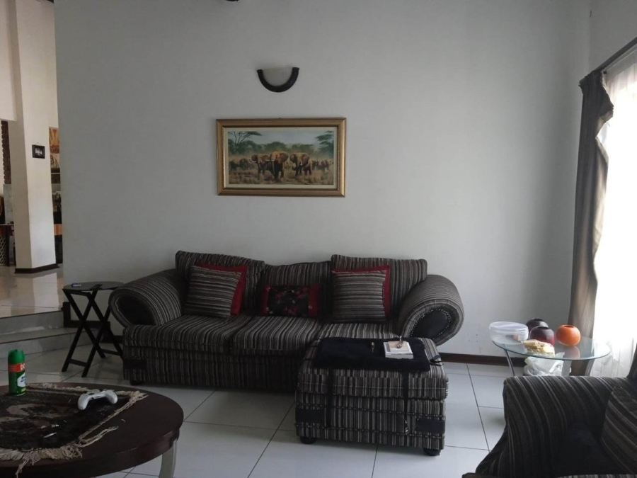 To Let 3 Bedroom Property for Rent in Farrarmere Gauteng
