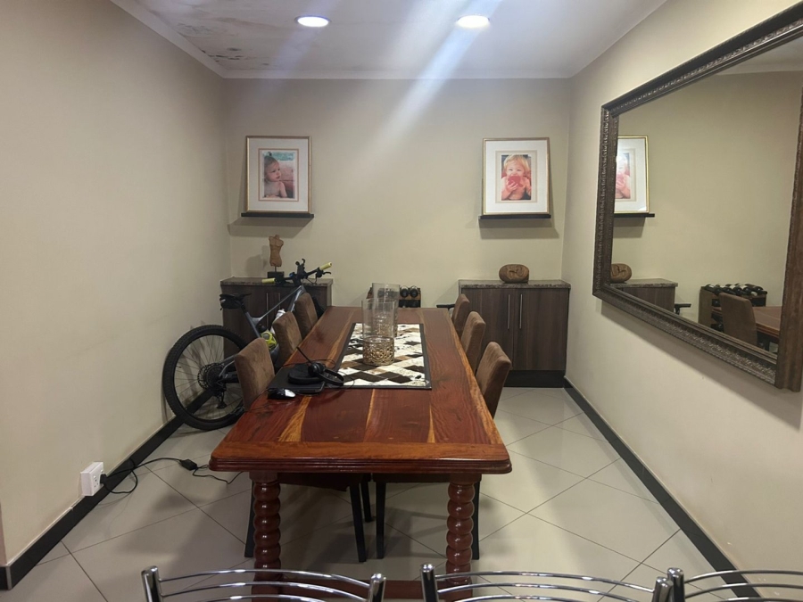 4 Bedroom Property for Sale in Eldoraigne Gauteng