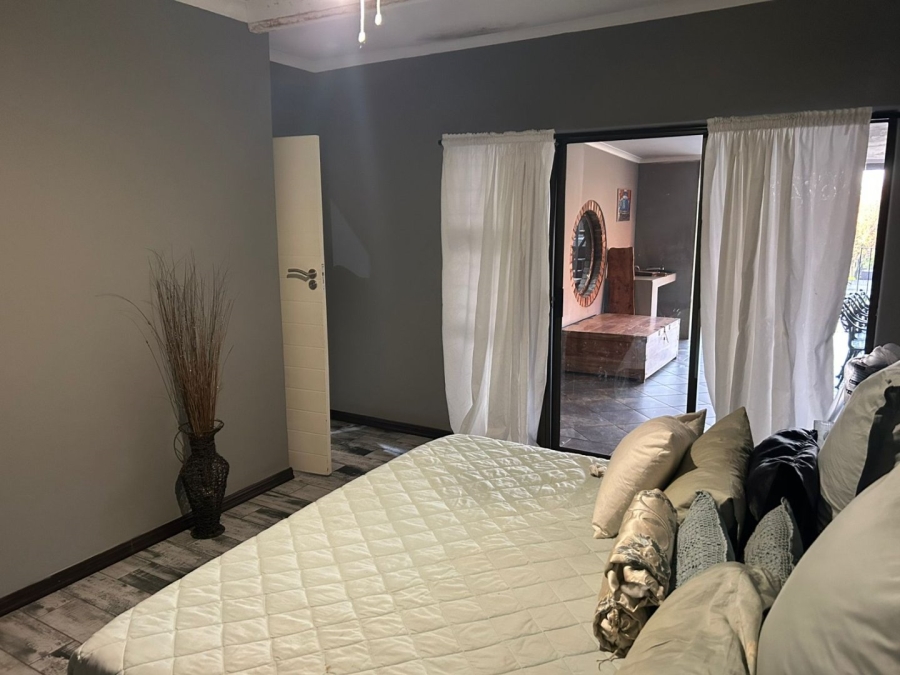 4 Bedroom Property for Sale in Eldoraigne Gauteng