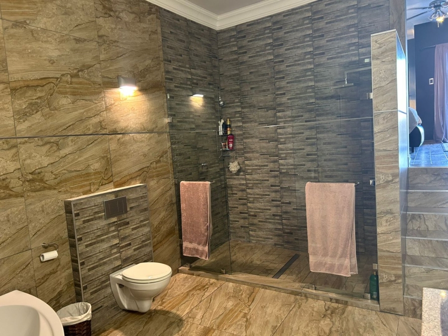 4 Bedroom Property for Sale in Eldoraigne Gauteng