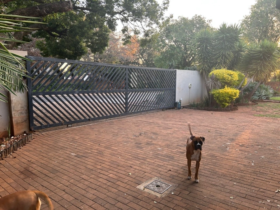 4 Bedroom Property for Sale in Eldoraigne Gauteng