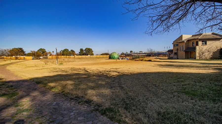  Bedroom Property for Sale in Brentwood Park AH Gauteng