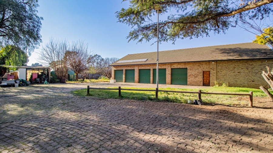  Bedroom Property for Sale in Brentwood Park AH Gauteng