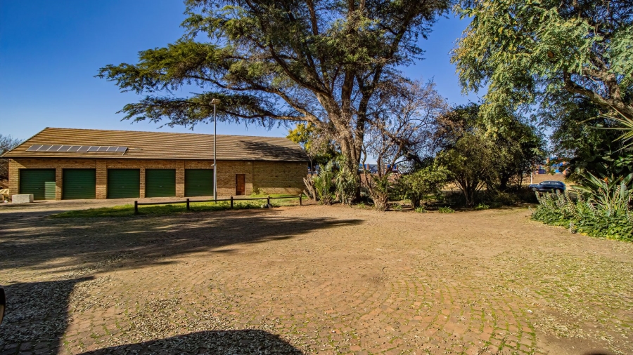  Bedroom Property for Sale in Brentwood Park AH Gauteng