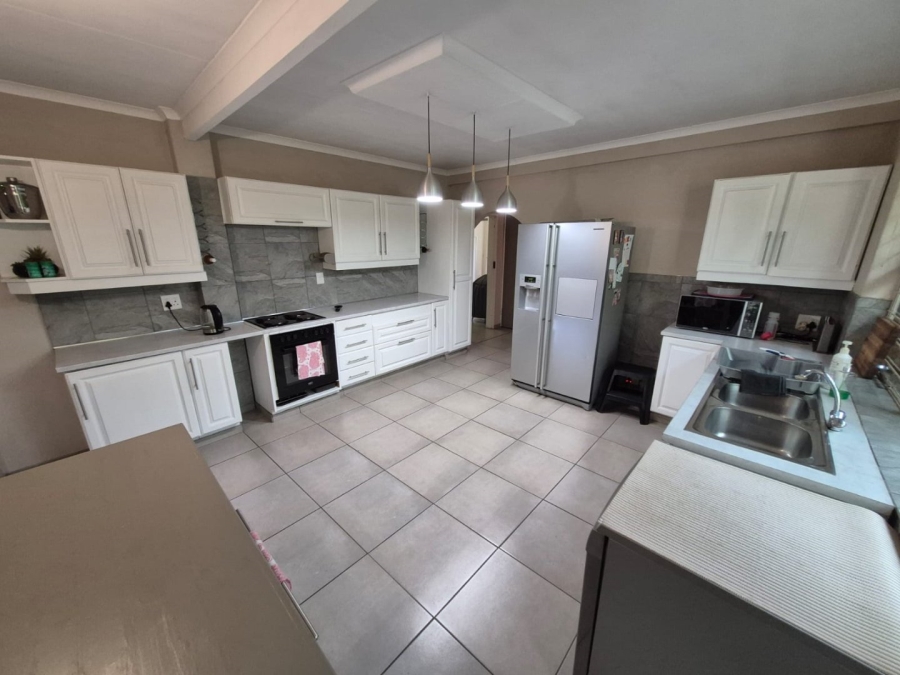 4 Bedroom Property for Sale in Monument Park Gauteng