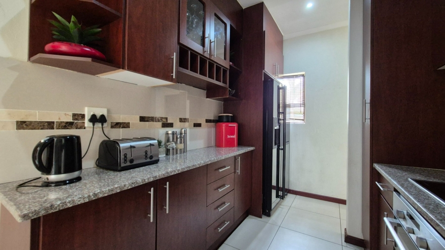 3 Bedroom Property for Sale in Kosmosdal Gauteng