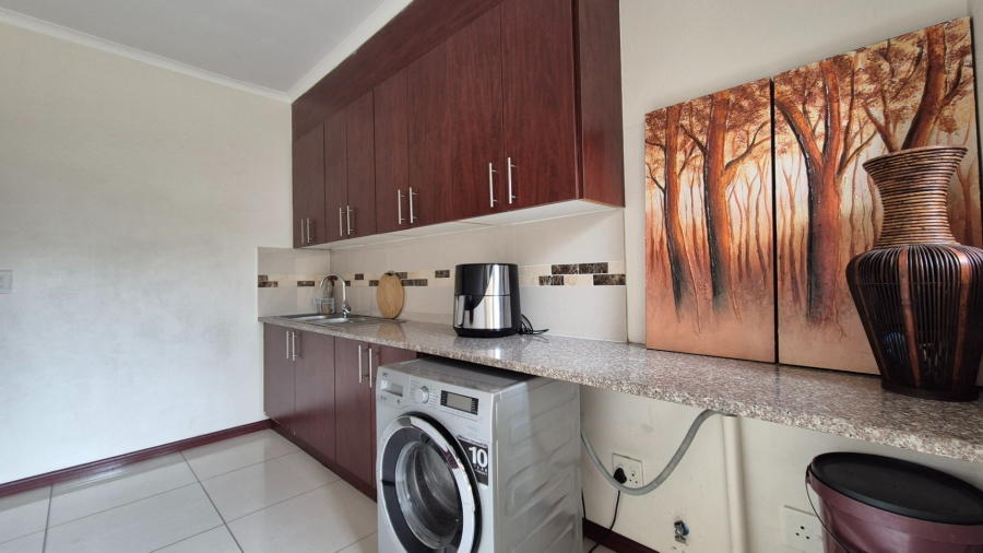3 Bedroom Property for Sale in Kosmosdal Gauteng