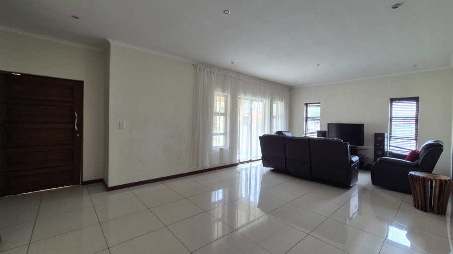3 Bedroom Property for Sale in Kosmosdal Gauteng