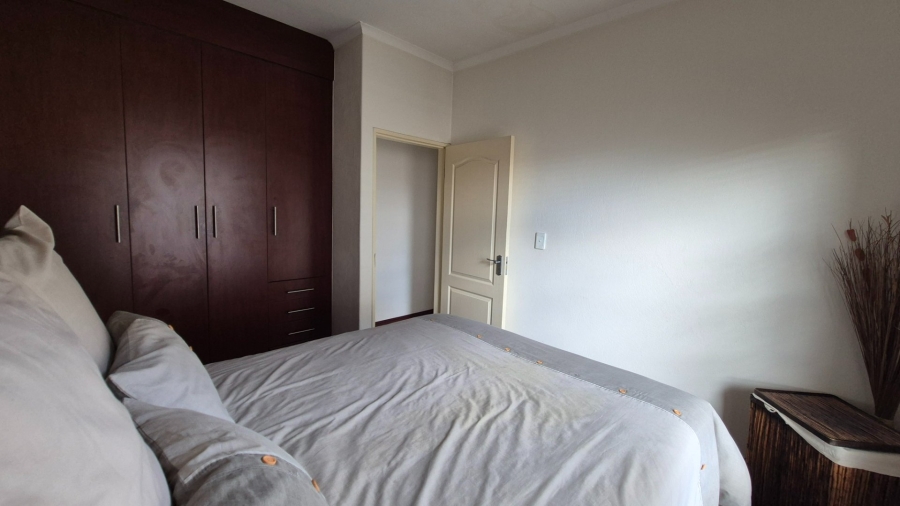 3 Bedroom Property for Sale in Kosmosdal Gauteng