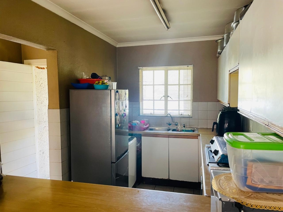 2 Bedroom Property for Sale in Noordwyk Gauteng