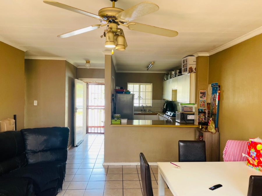 2 Bedroom Property for Sale in Noordwyk Gauteng