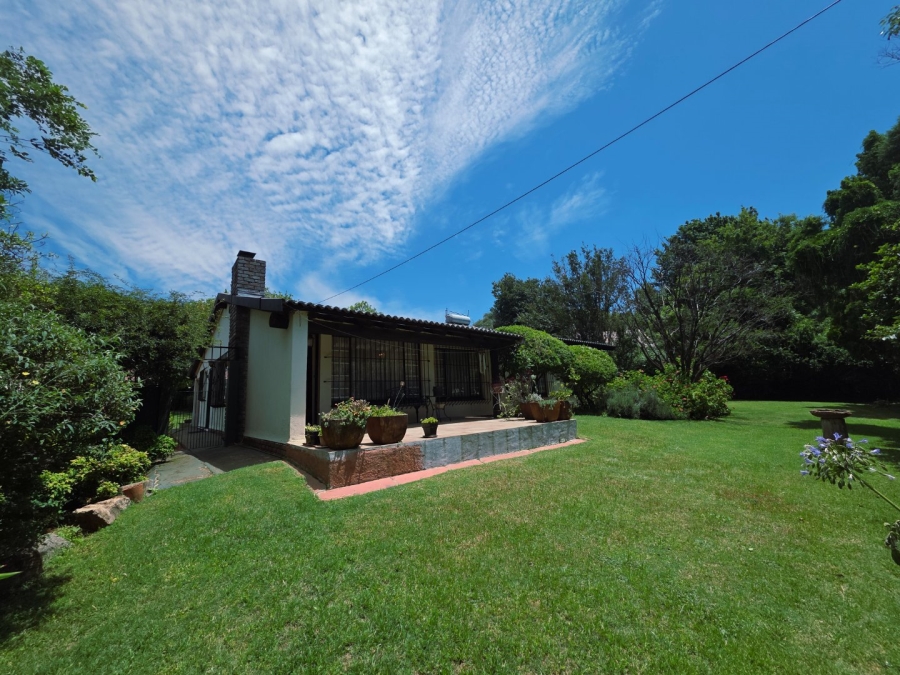3 Bedroom Property for Sale in Glenanda Gauteng