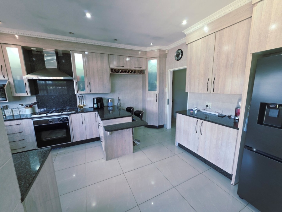 4 Bedroom Property for Sale in Randhart Gauteng