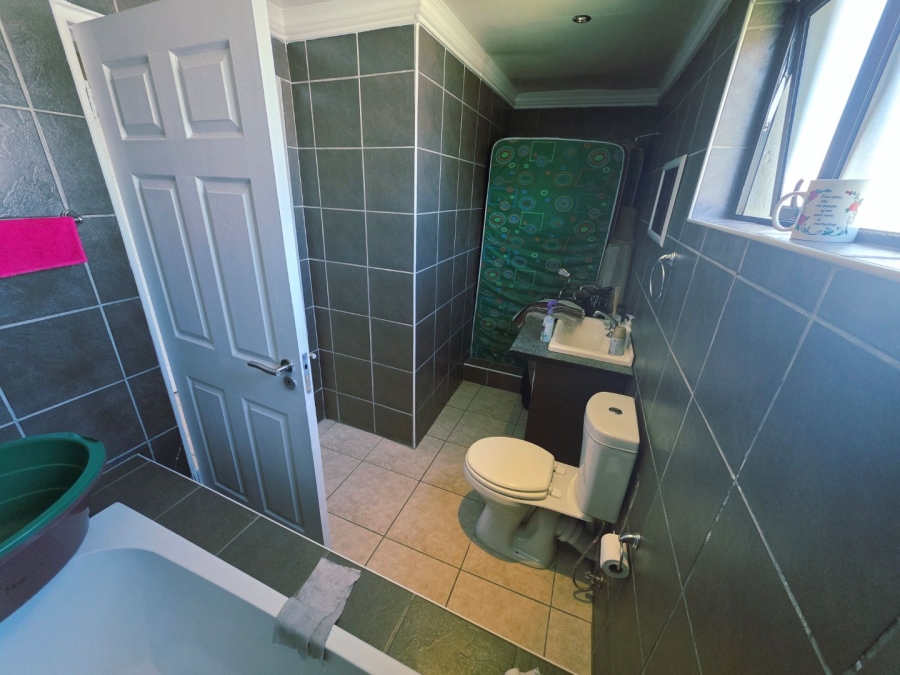 4 Bedroom Property for Sale in Randhart Gauteng