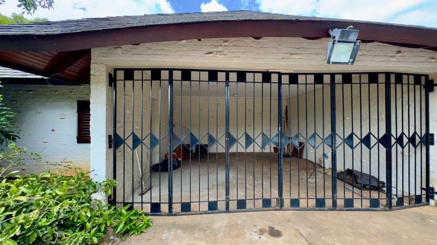 4 Bedroom Property for Sale in Waterkloof Heights Gauteng
