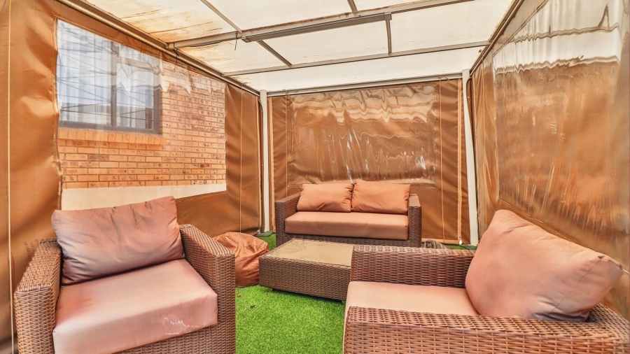 4 Bedroom Property for Sale in Sunnyridge Gauteng