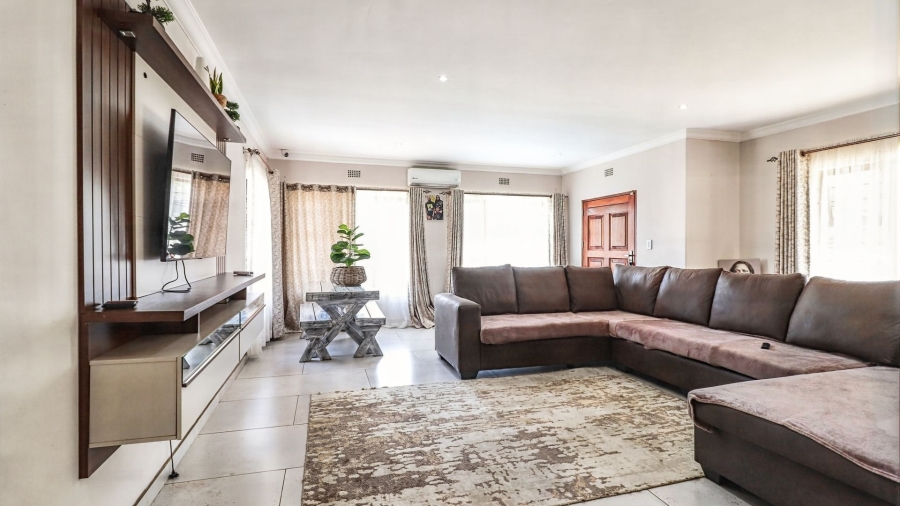 4 Bedroom Property for Sale in Sunnyridge Gauteng