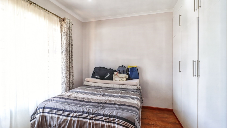 4 Bedroom Property for Sale in Sunnyridge Gauteng