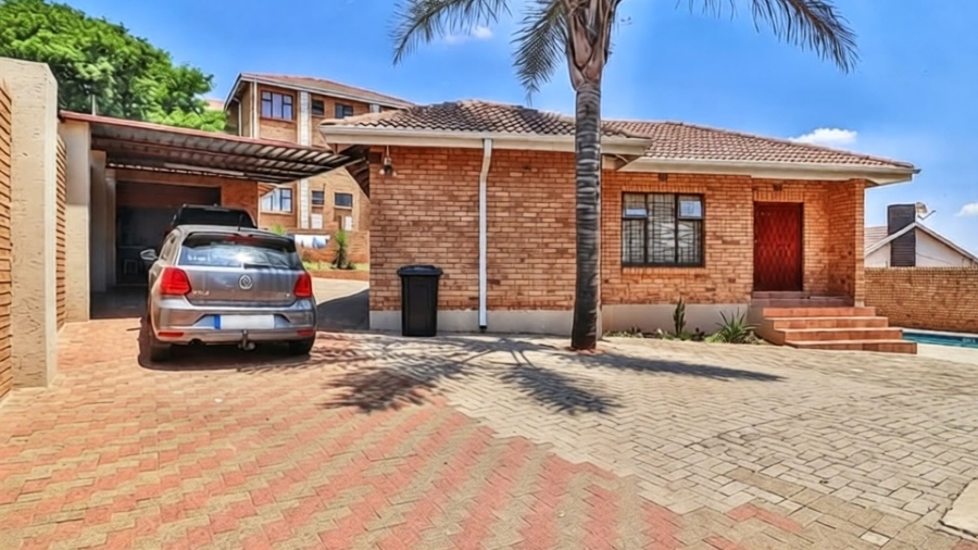 4 Bedroom Property for Sale in Sunnyridge Gauteng