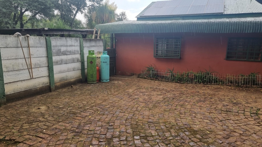 Commercial Property for Sale in Kameeldrift West Gauteng