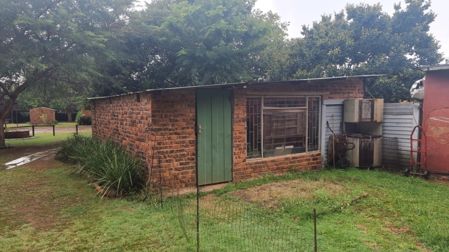 Commercial Property for Sale in Kameeldrift West Gauteng