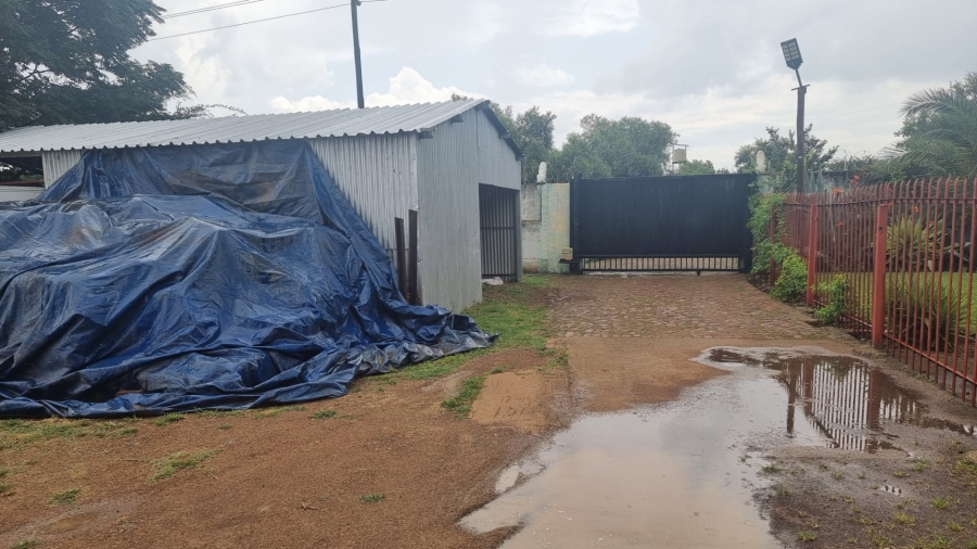 Commercial Property for Sale in Kameeldrift West Gauteng