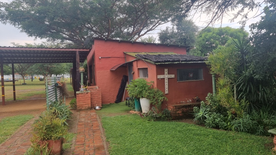 Commercial Property for Sale in Kameeldrift West Gauteng